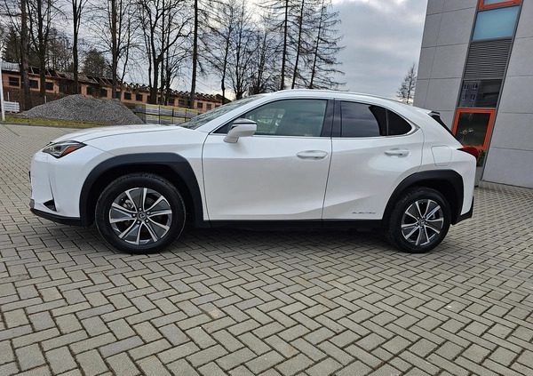 Lexus UX cena 179000 przebieg: 13500, rok produkcji 2022 z Sanok małe 781